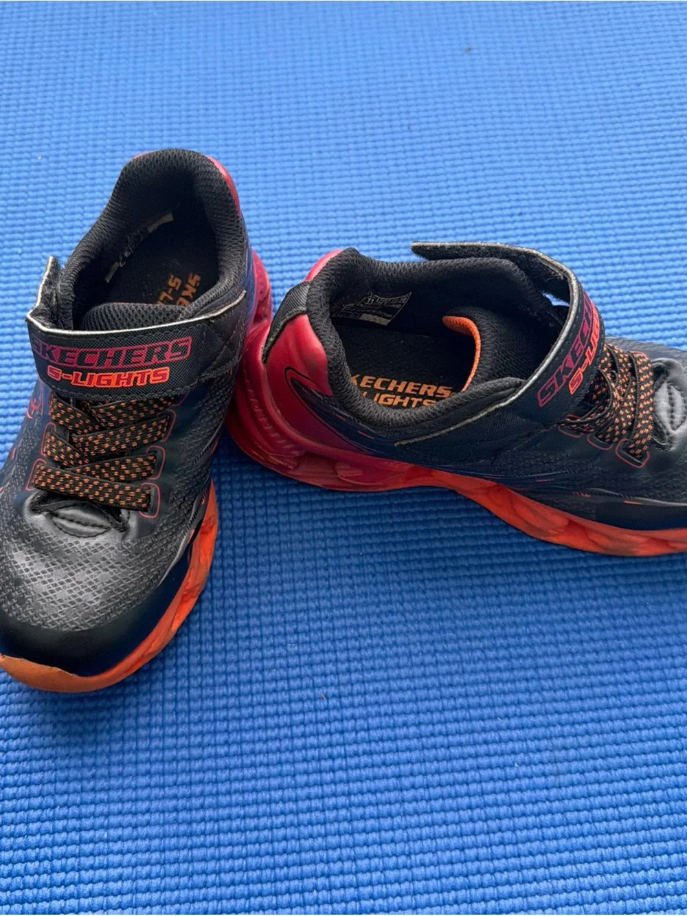 Skechers S-Light Red, Gray Orange BOYS SIZE 12 EXCELLENT • PREOWNED COND